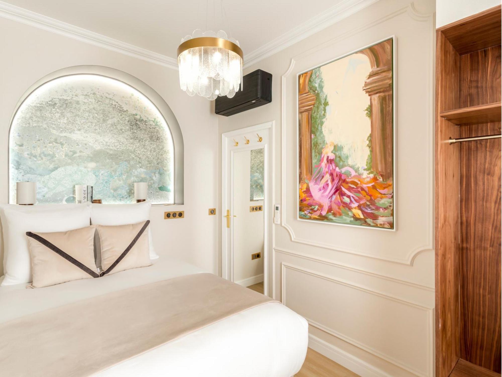 Merveil - Signature - Champs Elysees -kleber * Paris